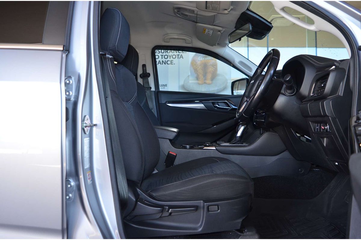 2022 Isuzu MU-X LS-U