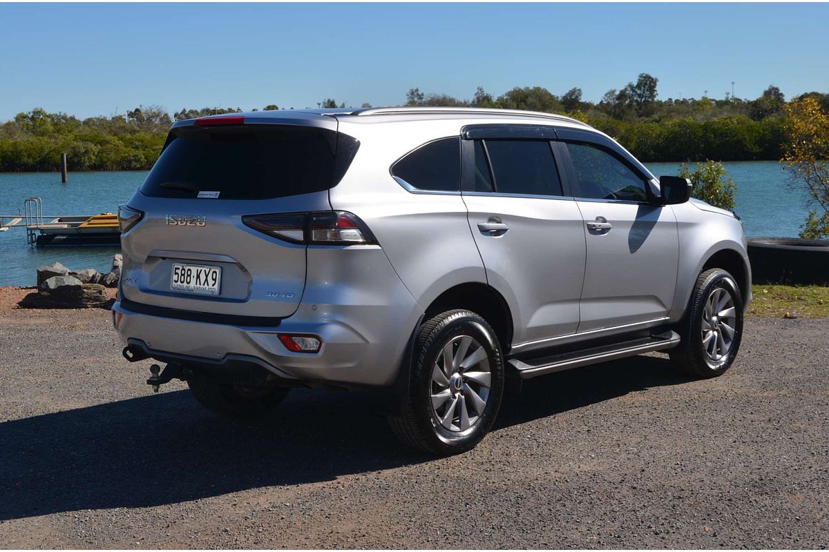 2022 Isuzu MU-X LS-U