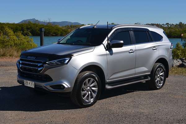 2022 Isuzu MU-X LS-U