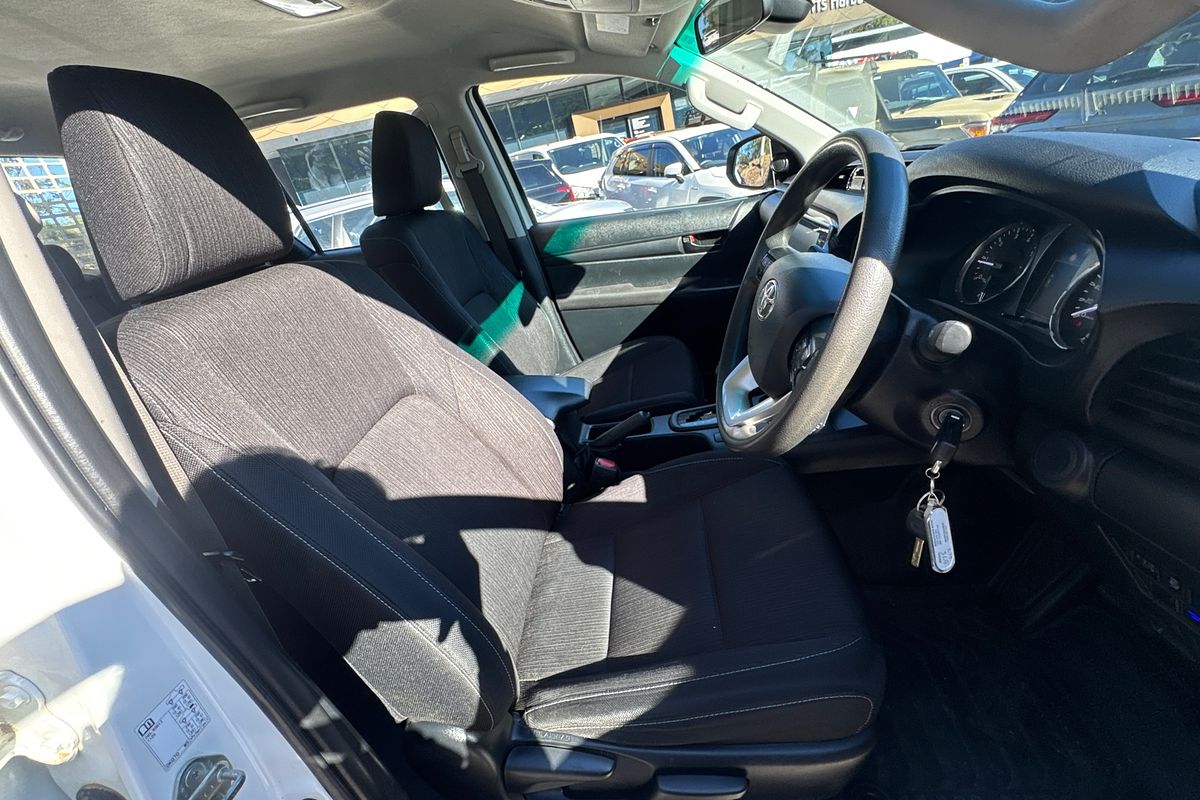 2021 Toyota Hilux SR GUN126R 4X4