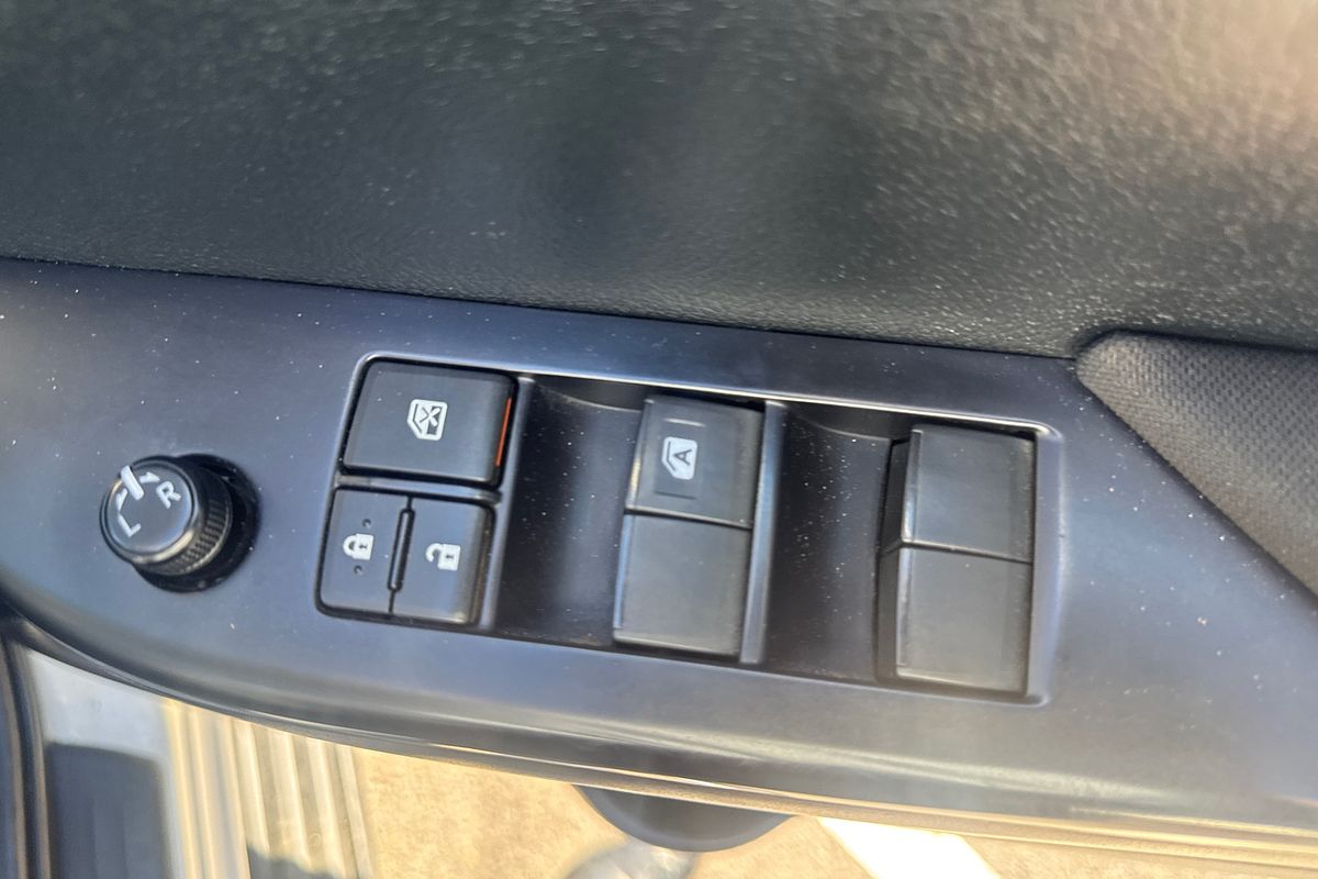 2021 Toyota Hilux SR GUN126R 4X4