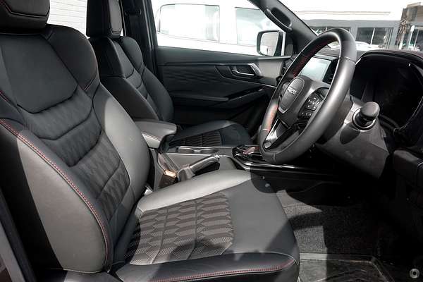 2025 Isuzu D-MAX X-TERRAIN 4X4