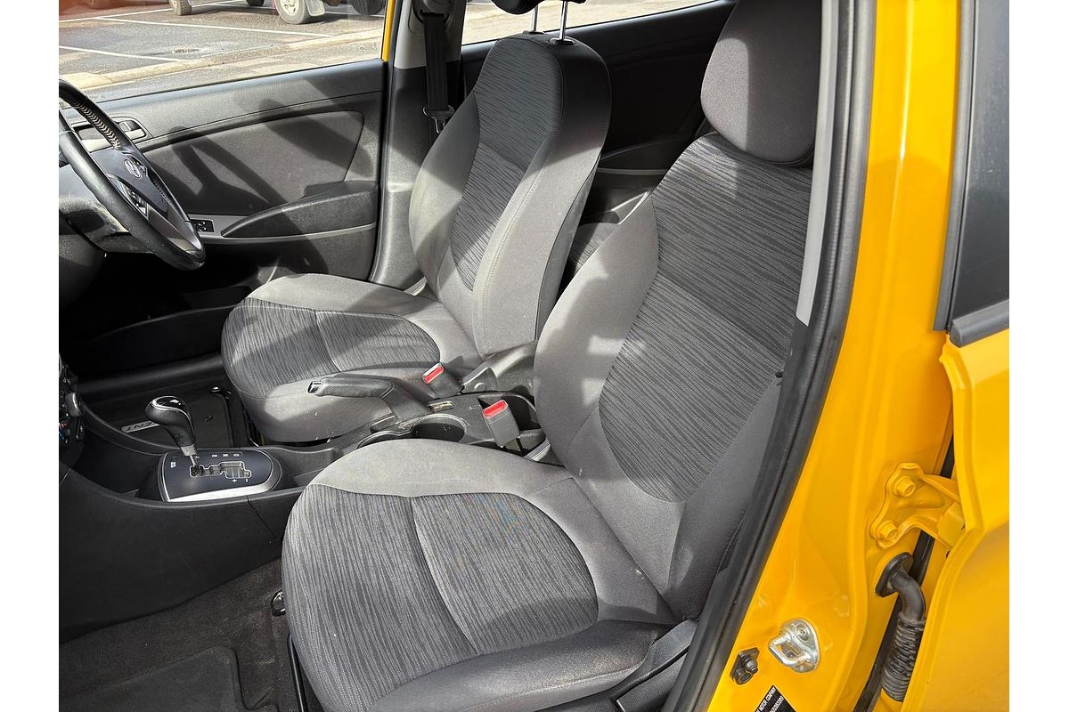 2018 Hyundai Accent Sport RB6