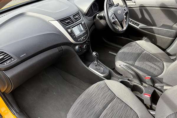 2018 Hyundai Accent Sport RB6