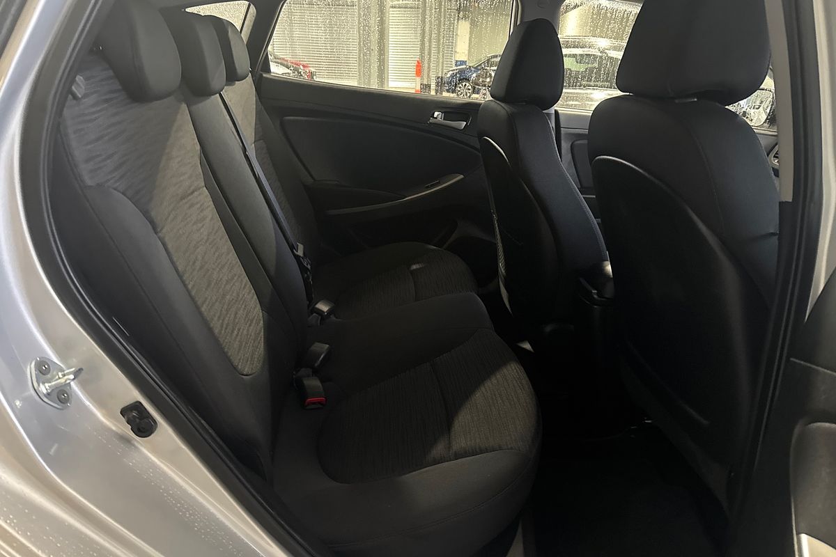 2016 Hyundai Accent Active RB4