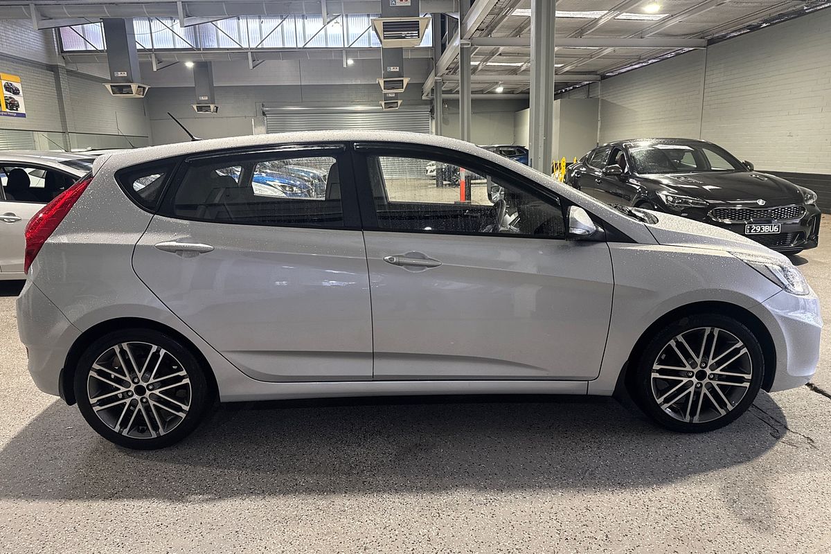 2016 Hyundai Accent Active RB4