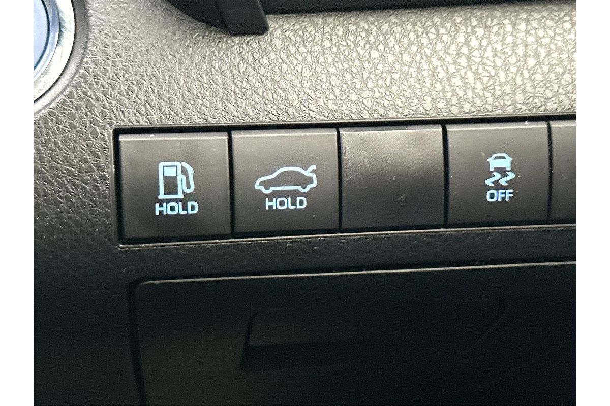 2024 Toyota Camry Ascent AXVH70R