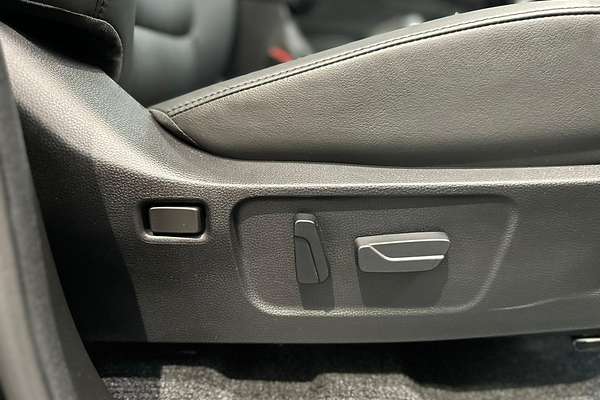 2025 Isuzu D-MAX BLADE 4X4