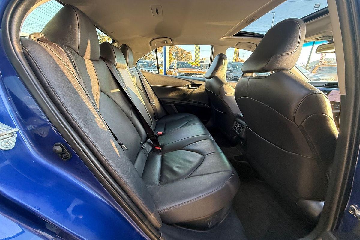 2018 Toyota Camry SL AXVH71R