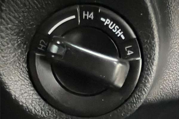 2019 Toyota Hilux SR GUN126R 4X4