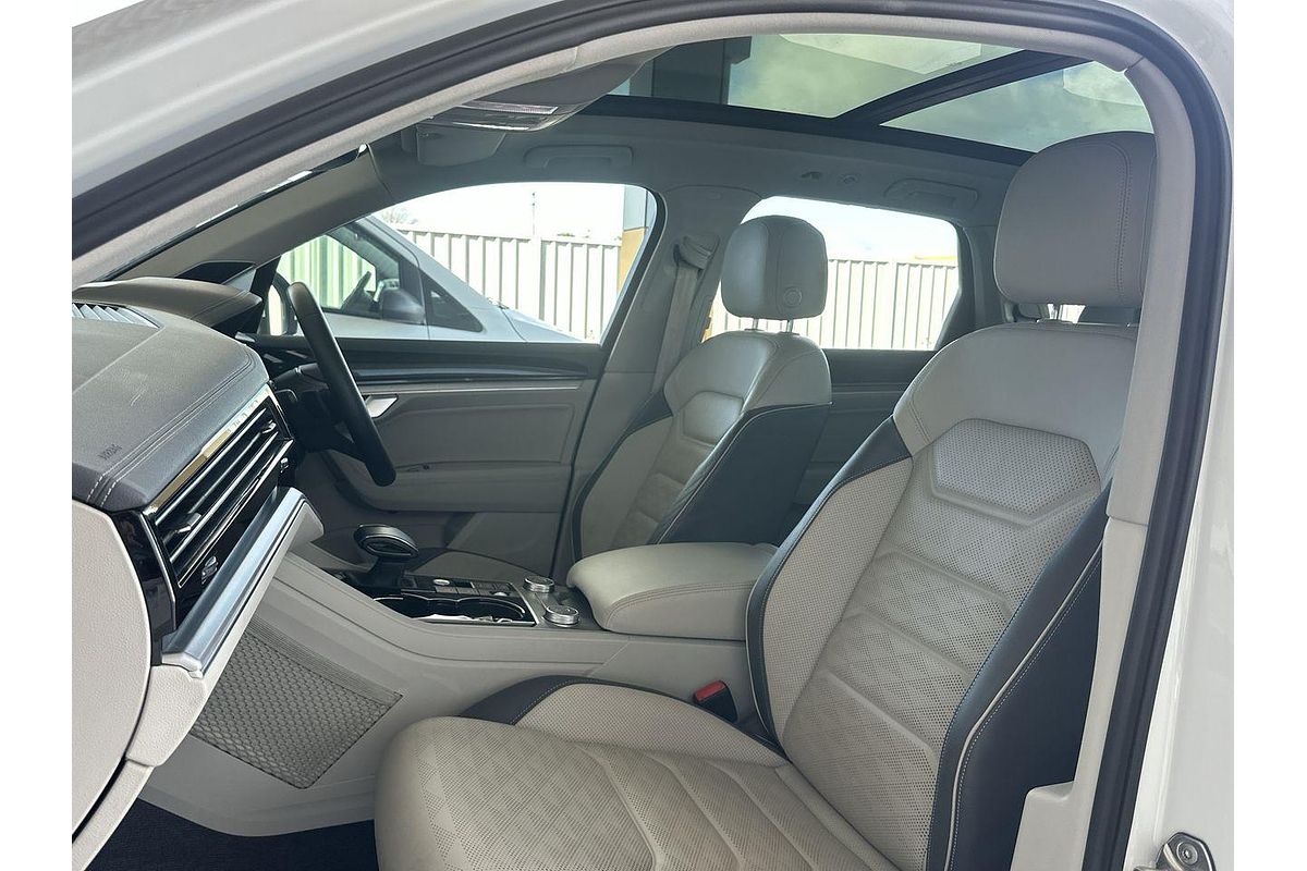 2022 Volkswagen Touareg 210TDI Elegance CR