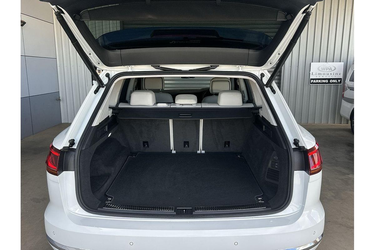 2022 Volkswagen Touareg 210TDI Elegance CR