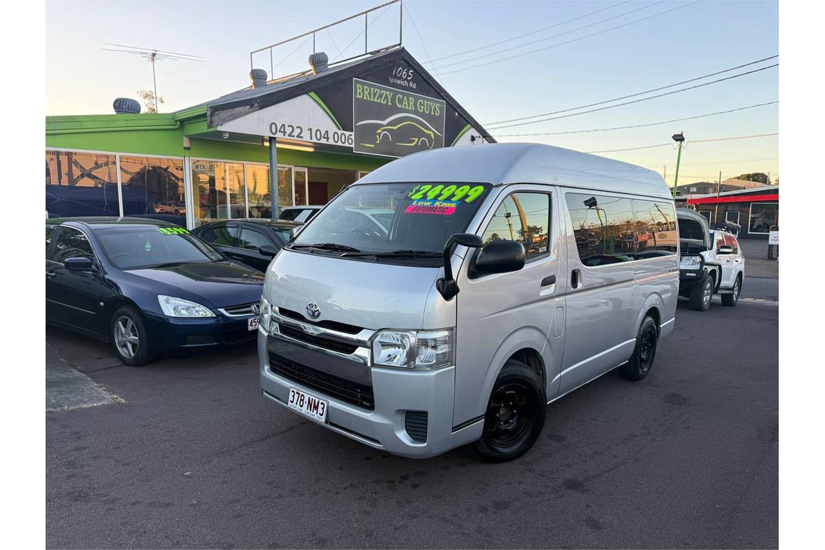 2016 Toyota HIACE