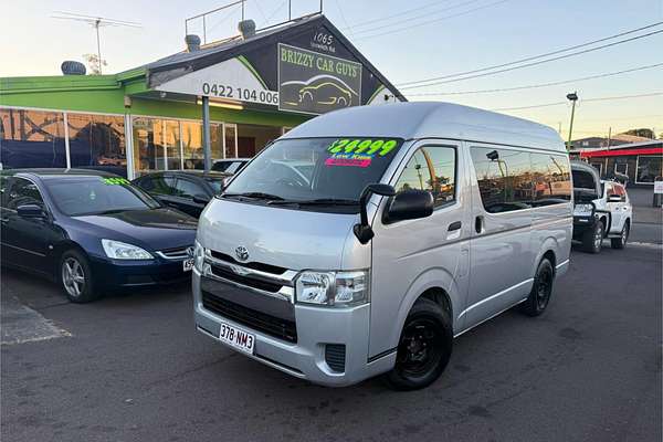 2016 Toyota HIACE