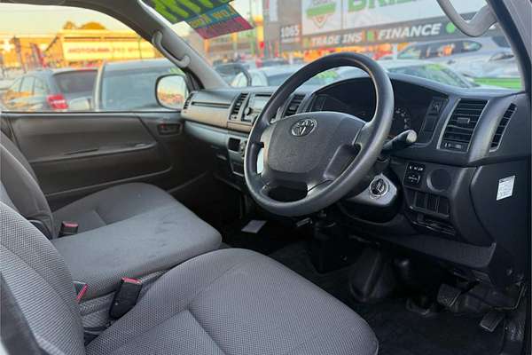 2016 Toyota HIACE