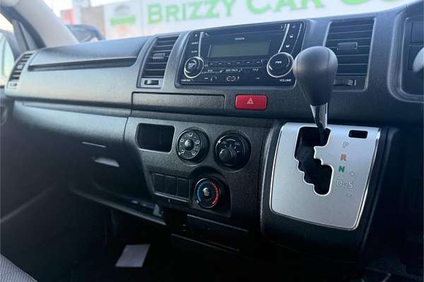 2016 Toyota HIACE