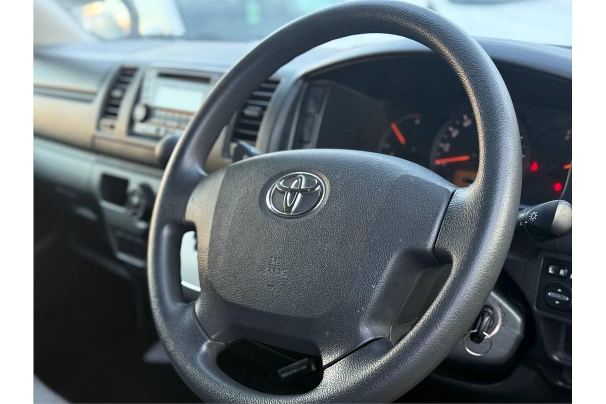 2016 Toyota HIACE