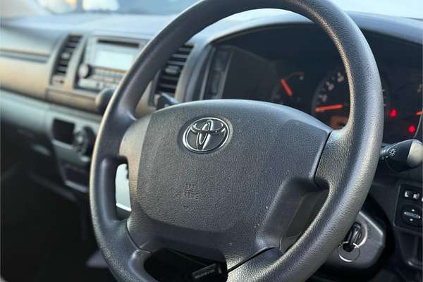 2016 Toyota HIACE