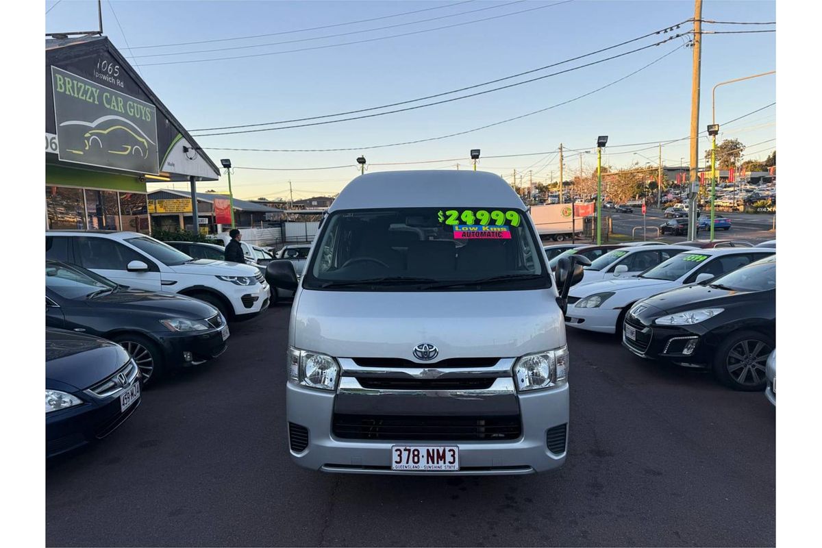 2016 Toyota HIACE