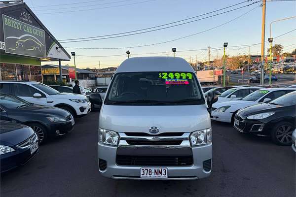 2016 Toyota HIACE