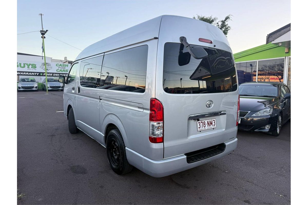 2016 Toyota HIACE