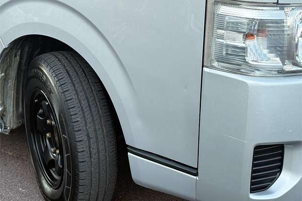 2016 Toyota HIACE