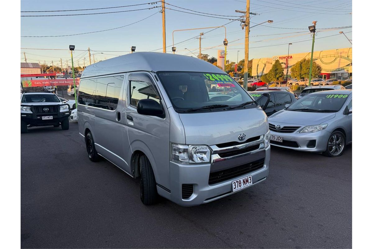 2016 Toyota HIACE