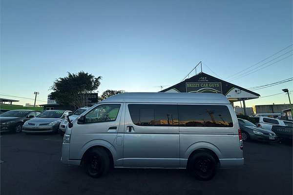 2016 Toyota HIACE