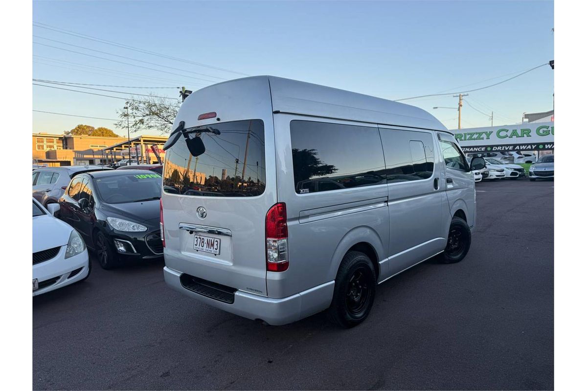 2016 Toyota HIACE