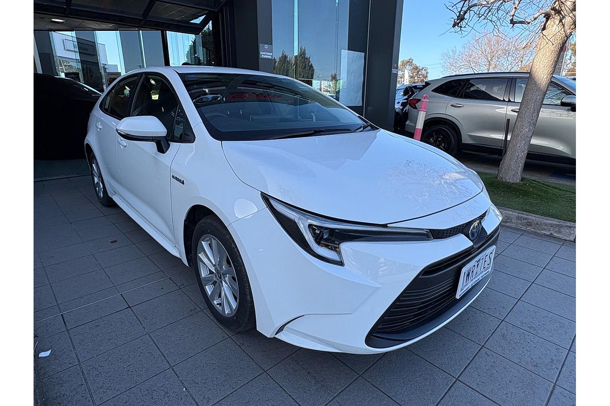 2022 Toyota Corolla Ascent Sport Hybrid ZWE211R