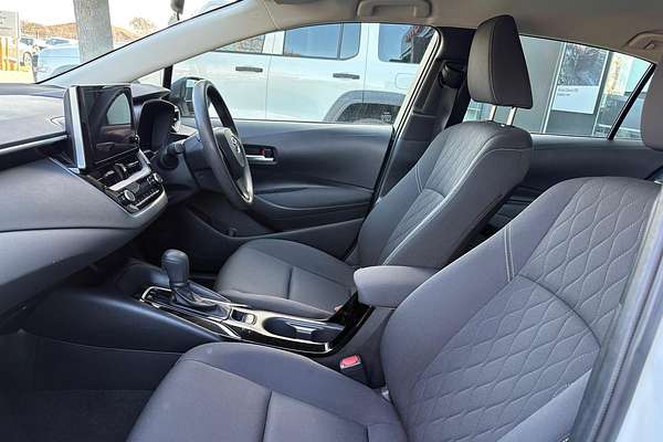 2022 Toyota Corolla Ascent Sport Hybrid ZWE211R