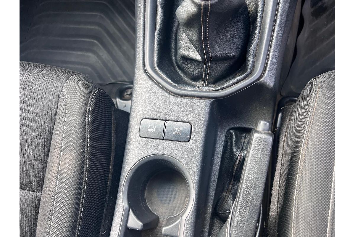 2019 Toyota Hilux SR GUN126R 4X4