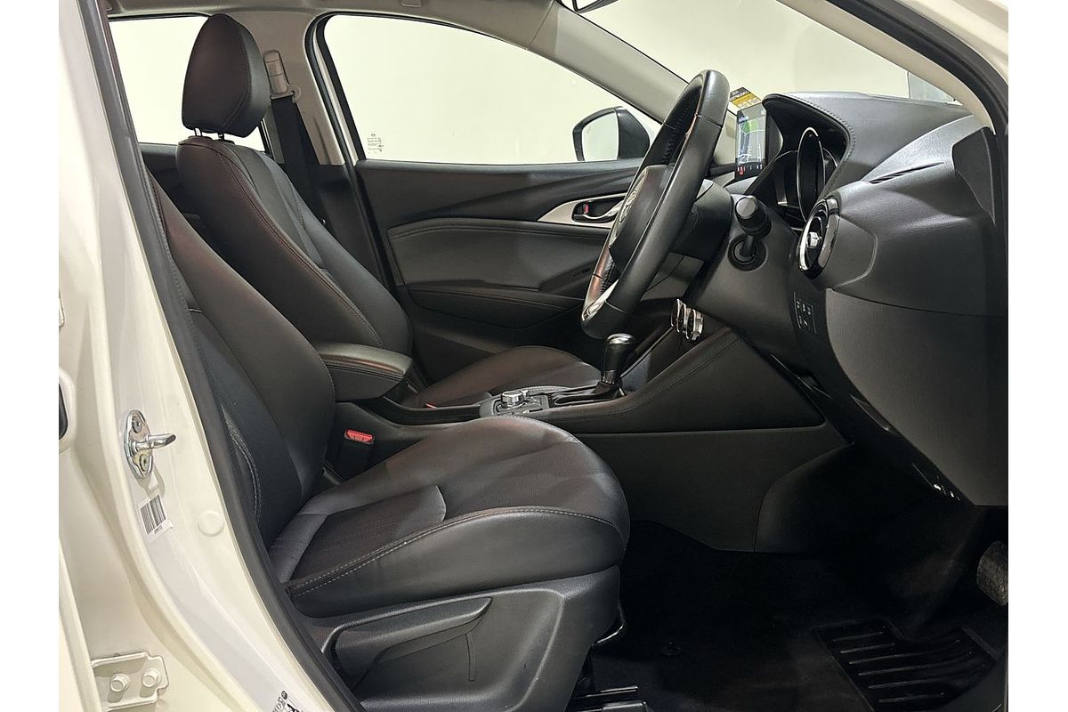 2022 Mazda CX-3 sTouring DK