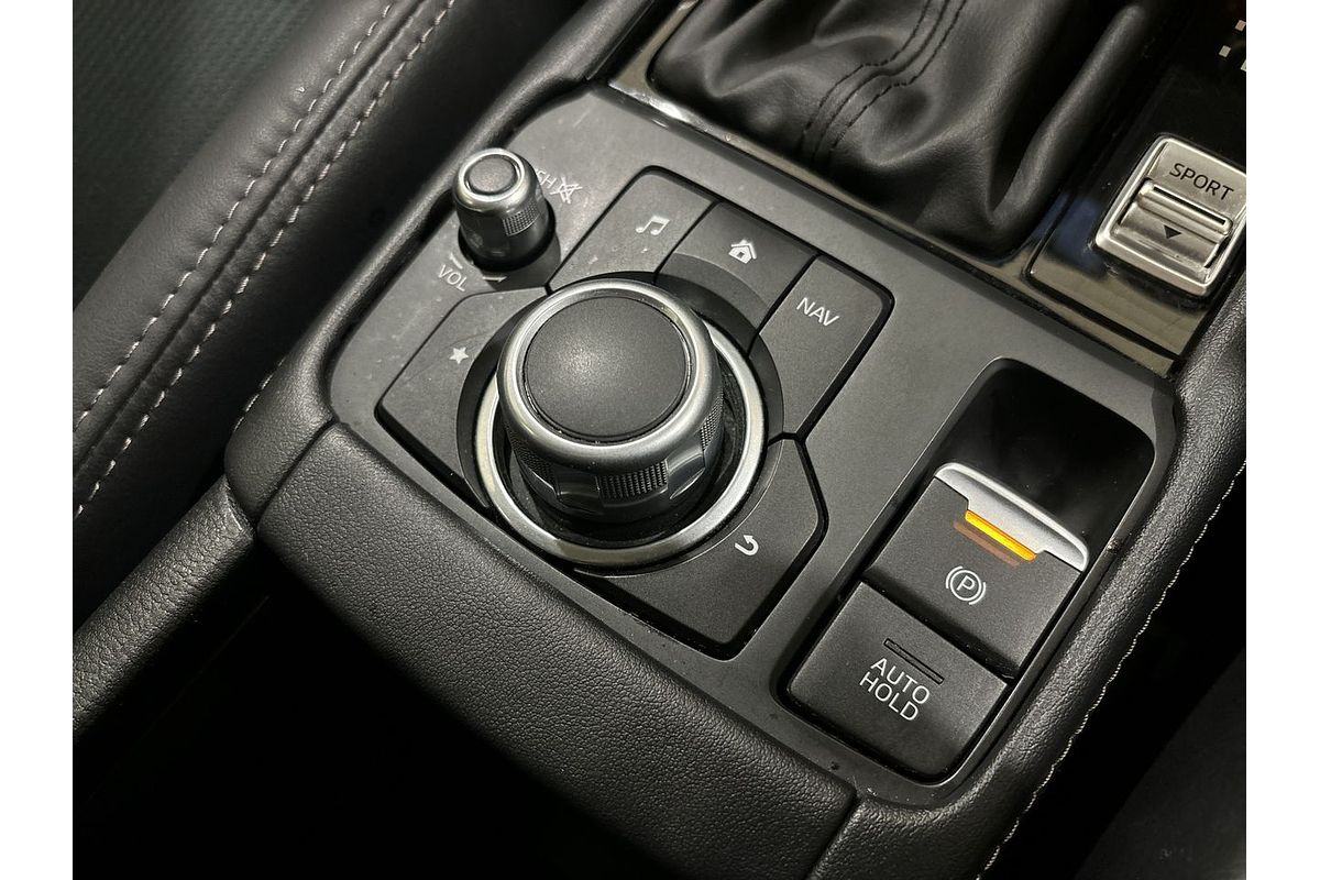 2022 Mazda CX-3 sTouring DK