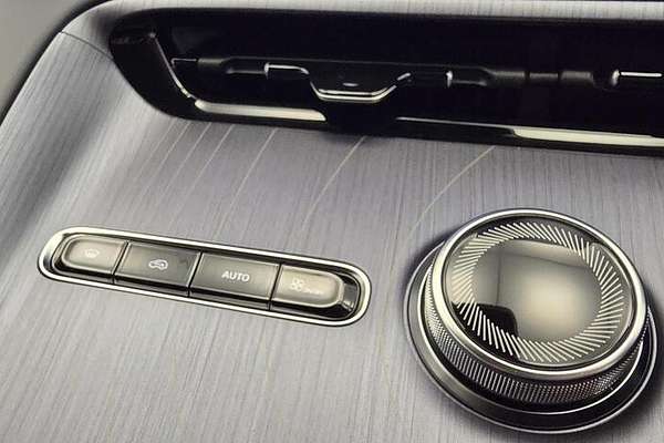 2025 Geely EX5 Inspire E245