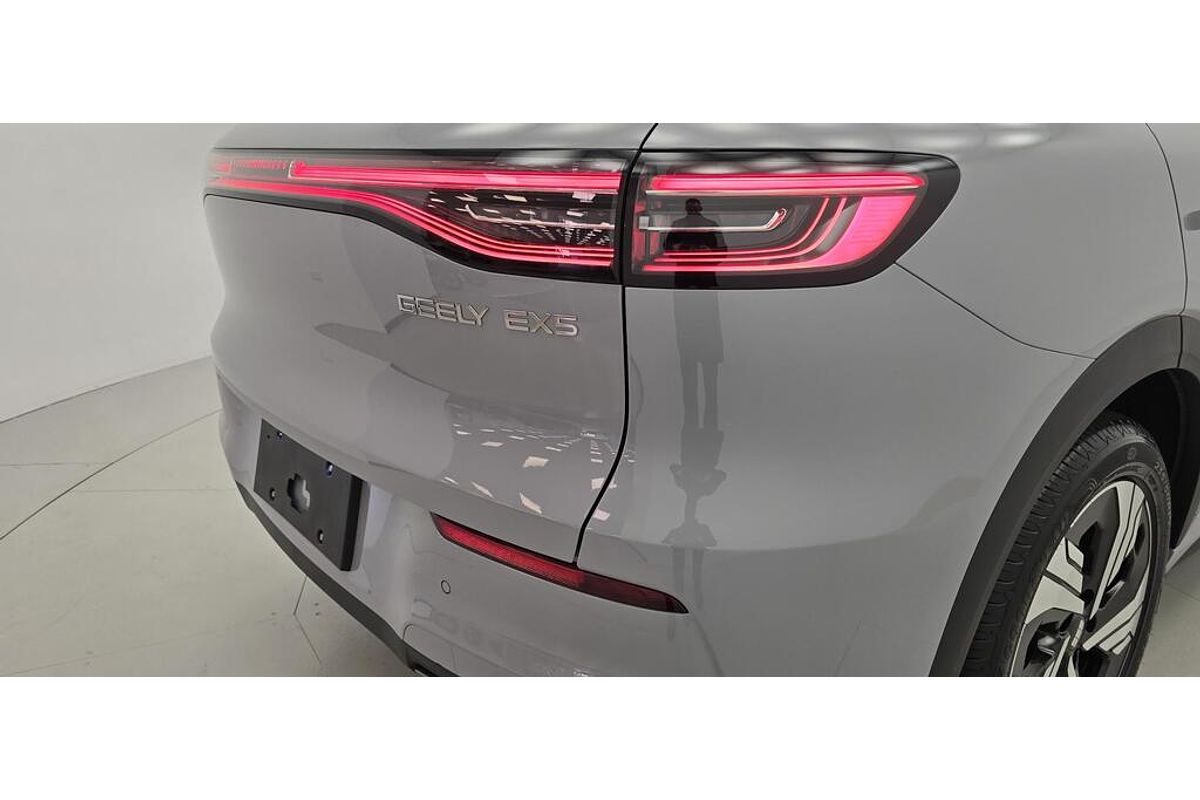 2025 Geely EX5 Inspire E245