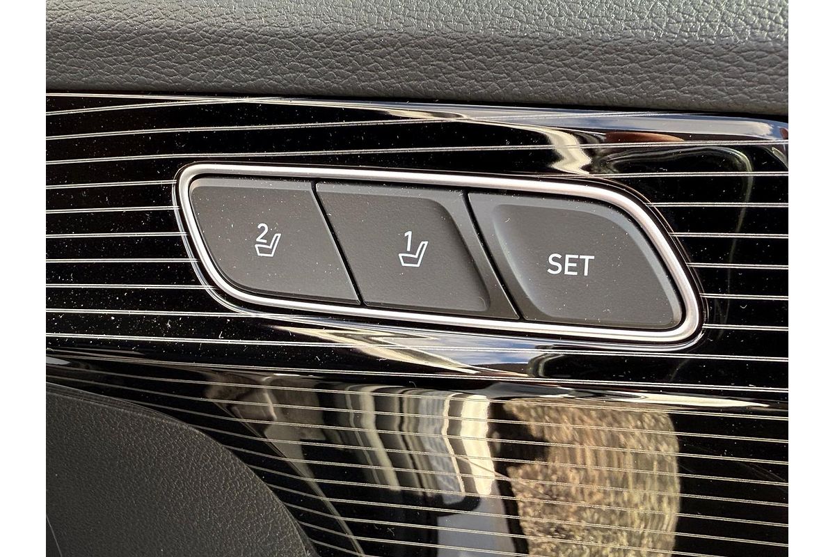 2024 Hyundai Palisade Calligraphy Black Ink LX2.V5