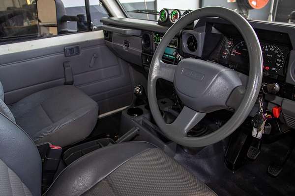 2008 Toyota Landcruiser Workmate Troopcarrier VDJ78R