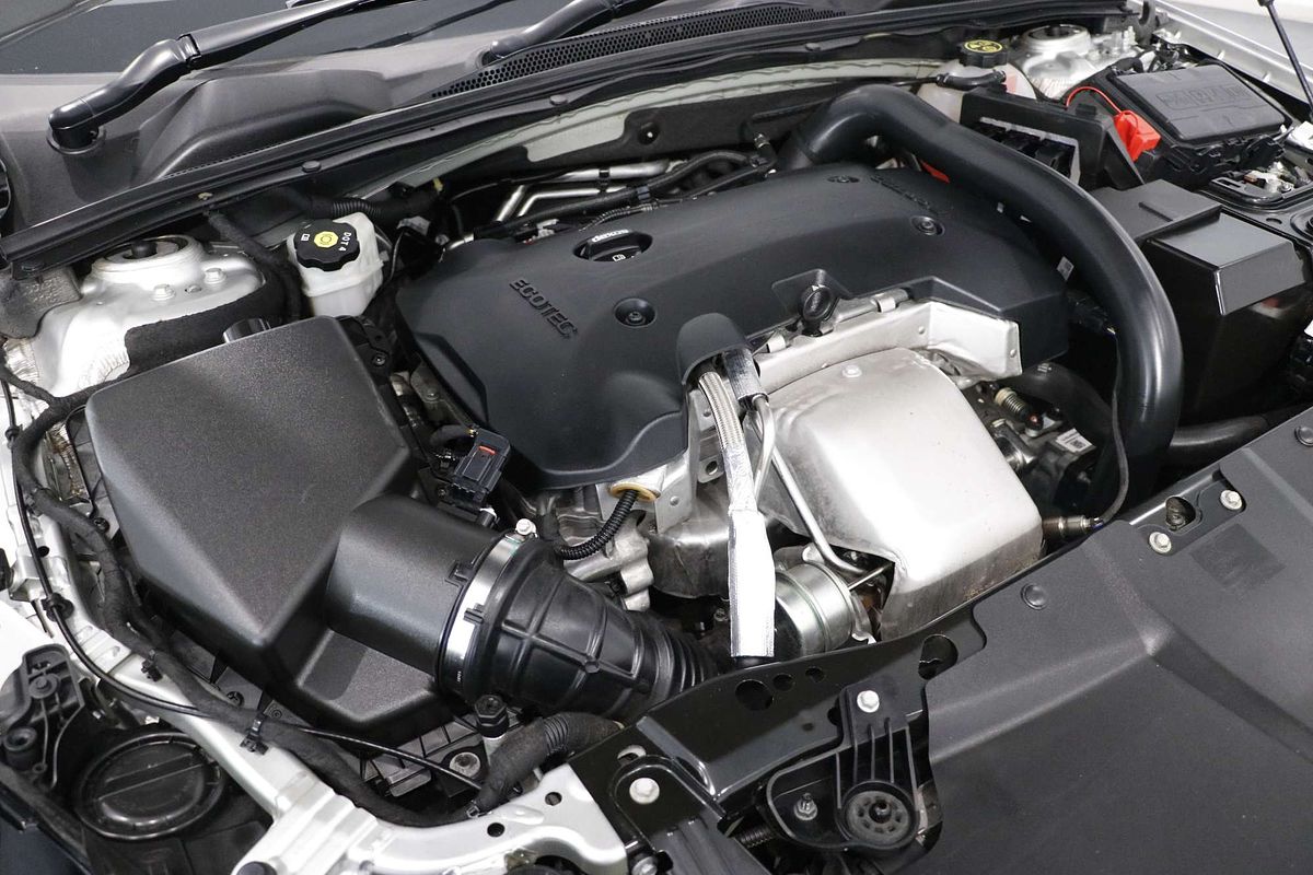 2020 Holden Commodore LT ZB
