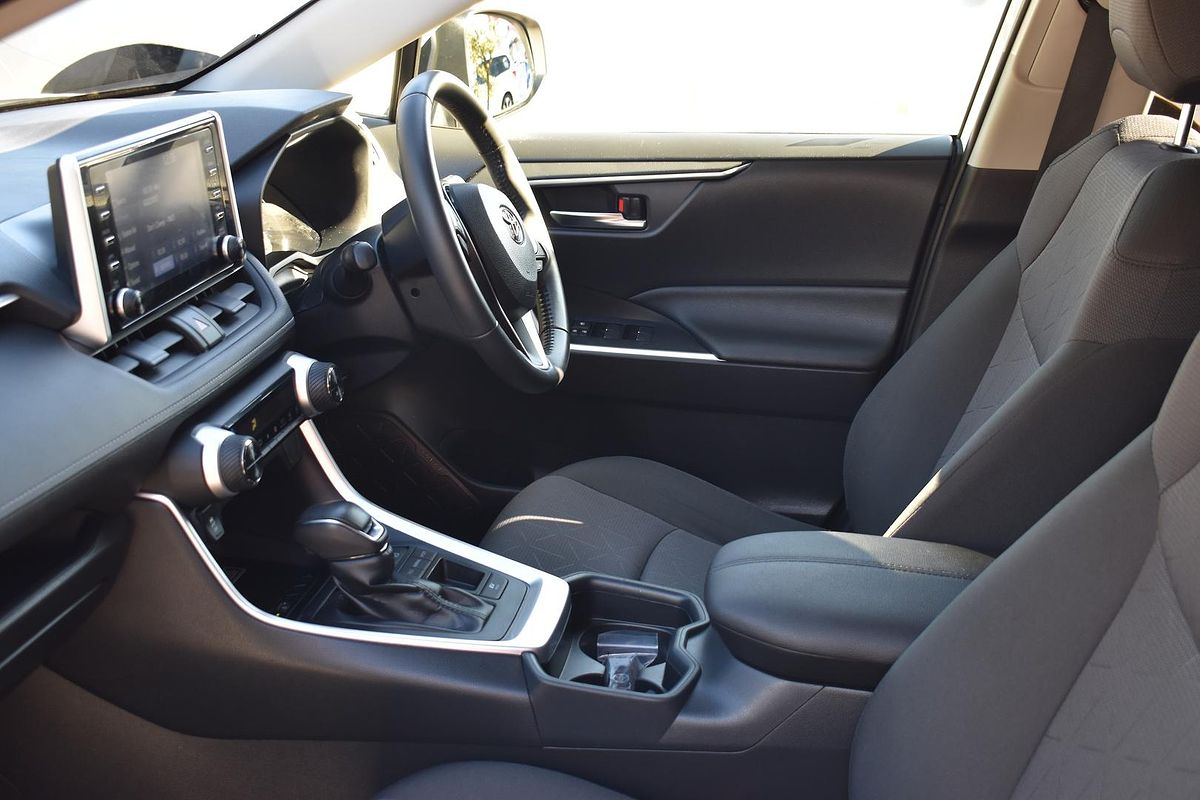 2020 Toyota RAV4 GXL AXAH52R