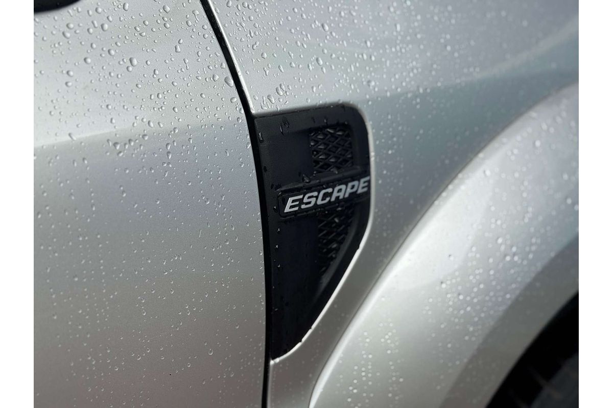 2010 Ford Escape  ZD