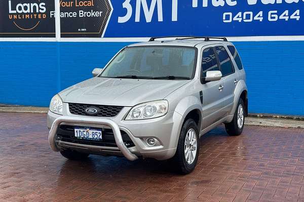 2010 Ford Escape  ZD