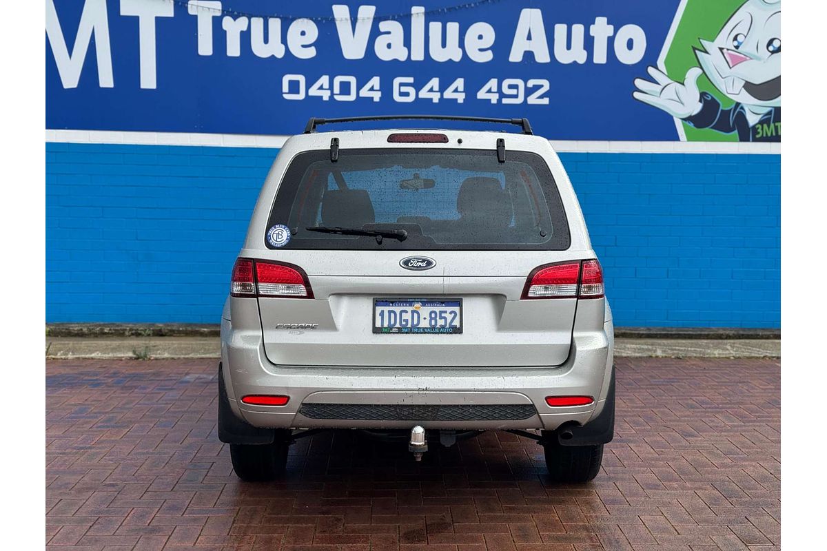 2010 Ford Escape  ZD