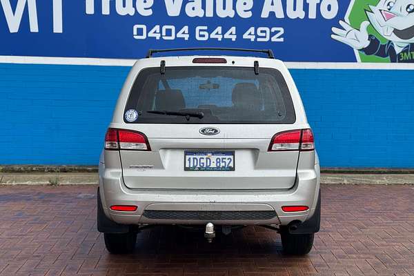 2010 Ford Escape  ZD