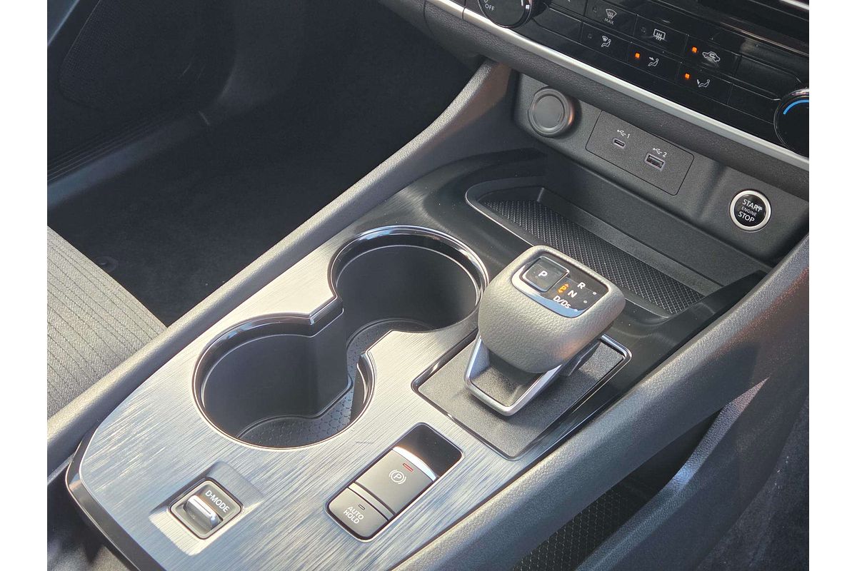 2024 Nissan X-TRAIL ST T33