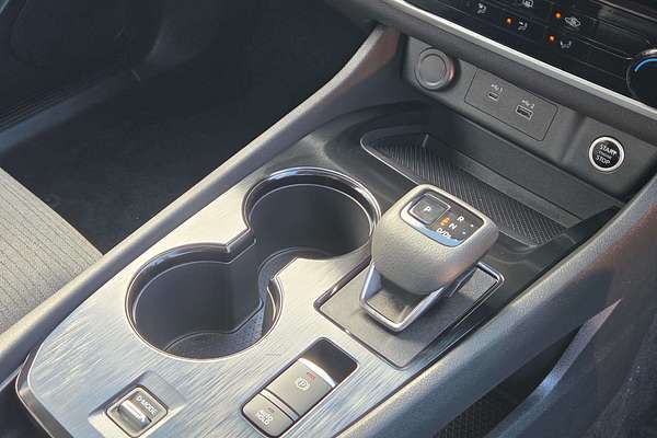 2024 Nissan X-TRAIL ST T33
