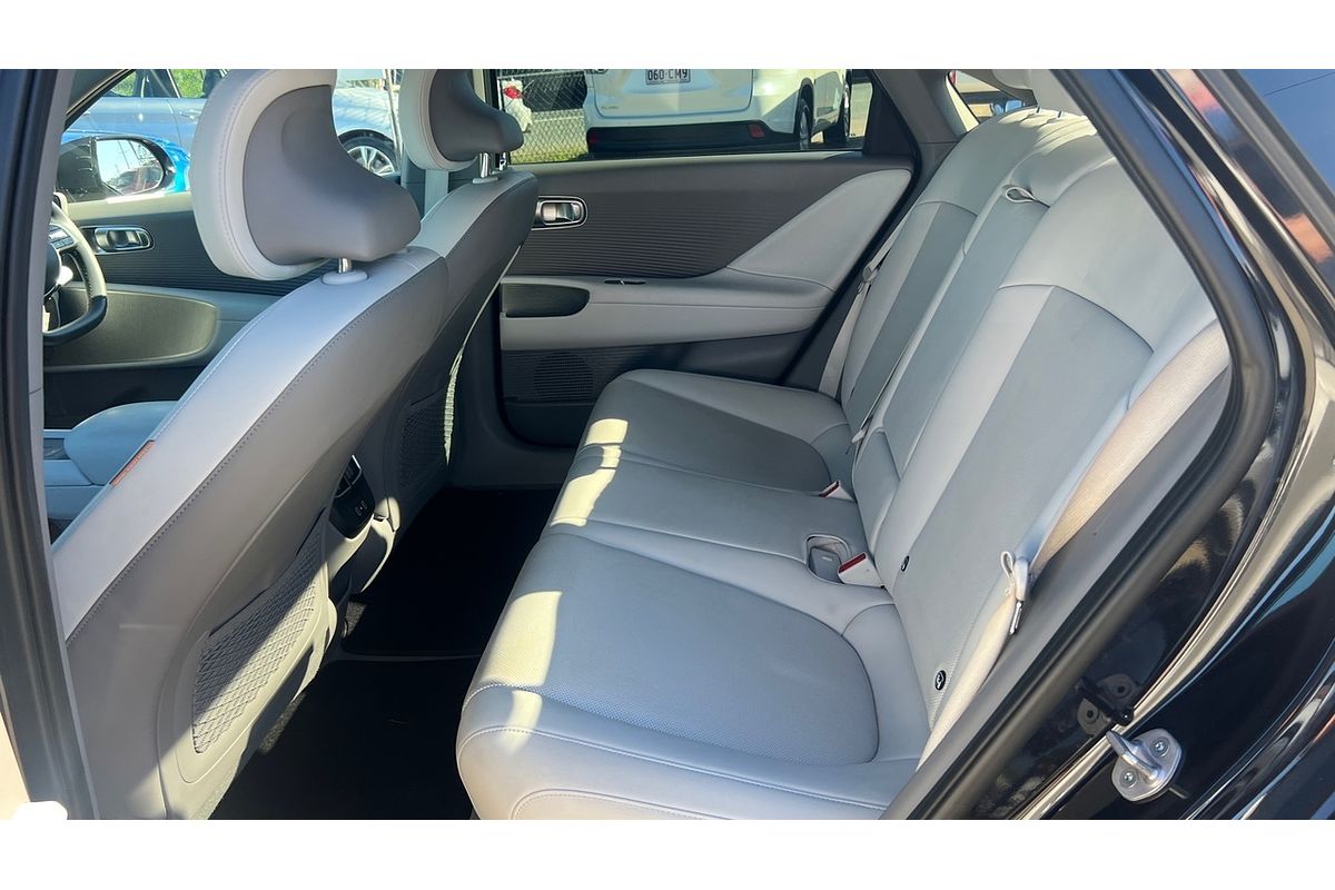2023 Hyundai IONIQ 6 DYNAMIQ CE.V1