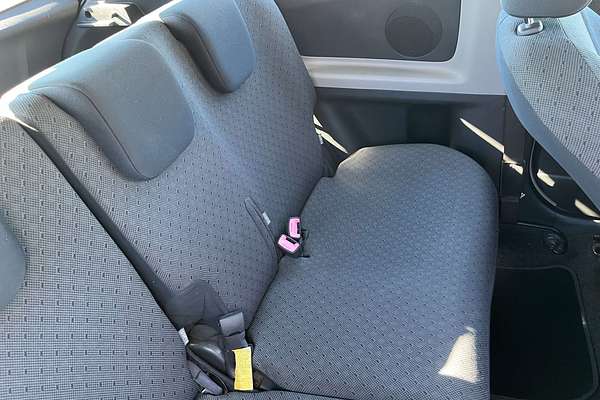 2008 Toyota Yaris YR NCP90R