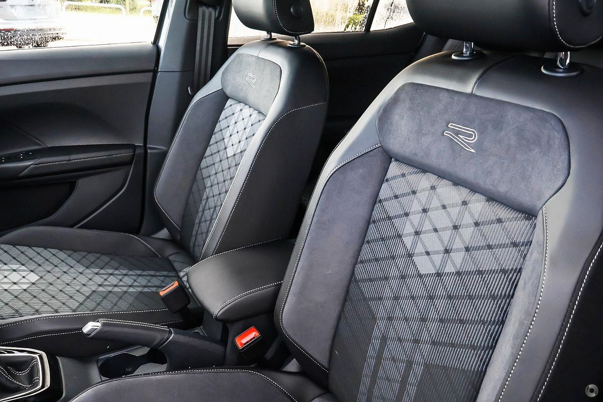 2025 Volkswagen T-Cross 85TSI R-Line D31