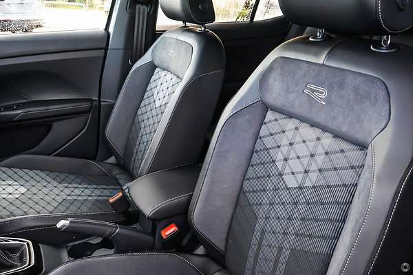 2025 Volkswagen T-Cross 85TSI R-Line D31